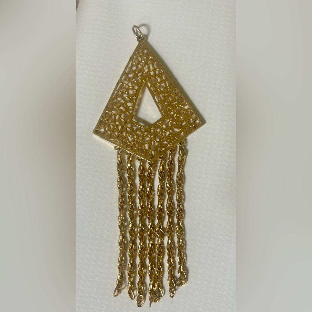 Vintage Art Deco Gold pendant with tassels